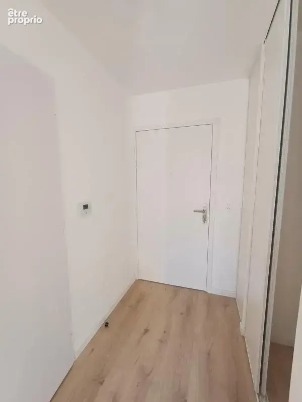 Appartement T2 avec grande terrasse couverte   Centre-ville - photo 9