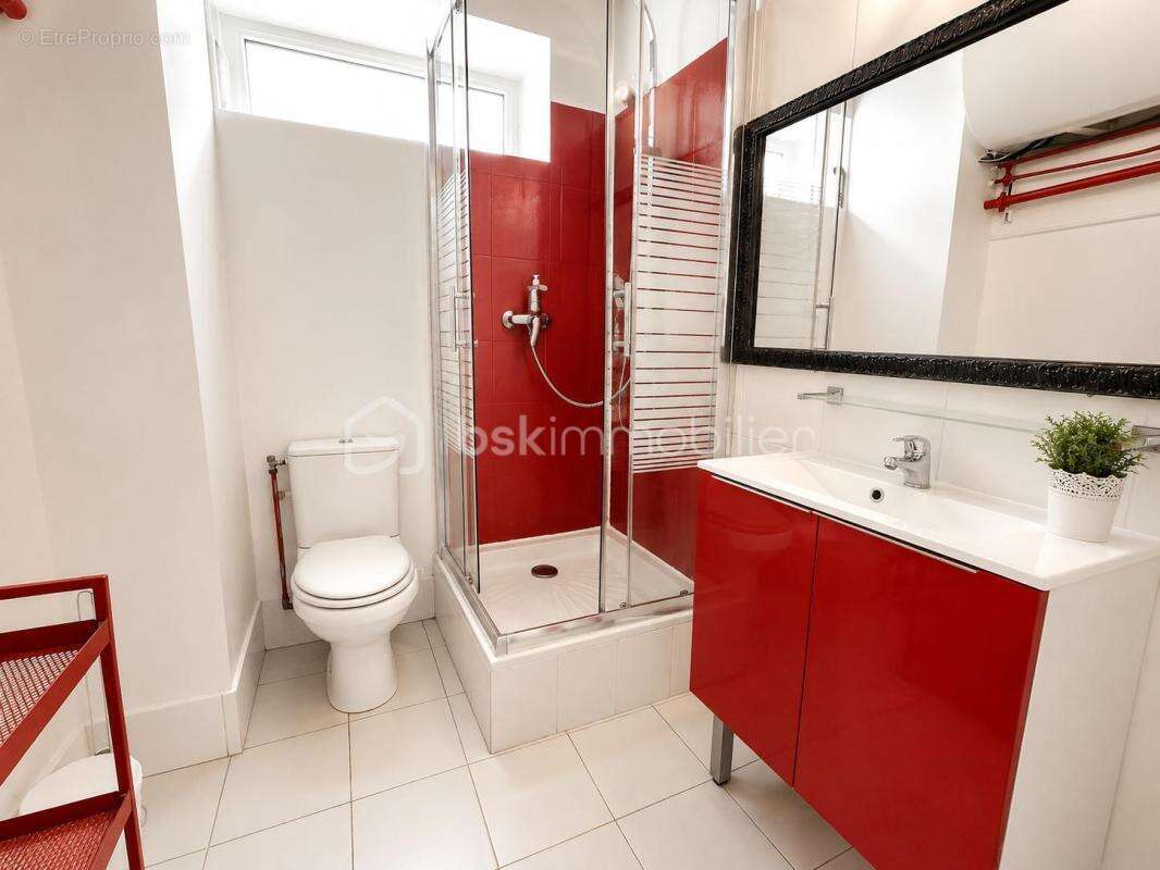 Appartement à PARIS-18E