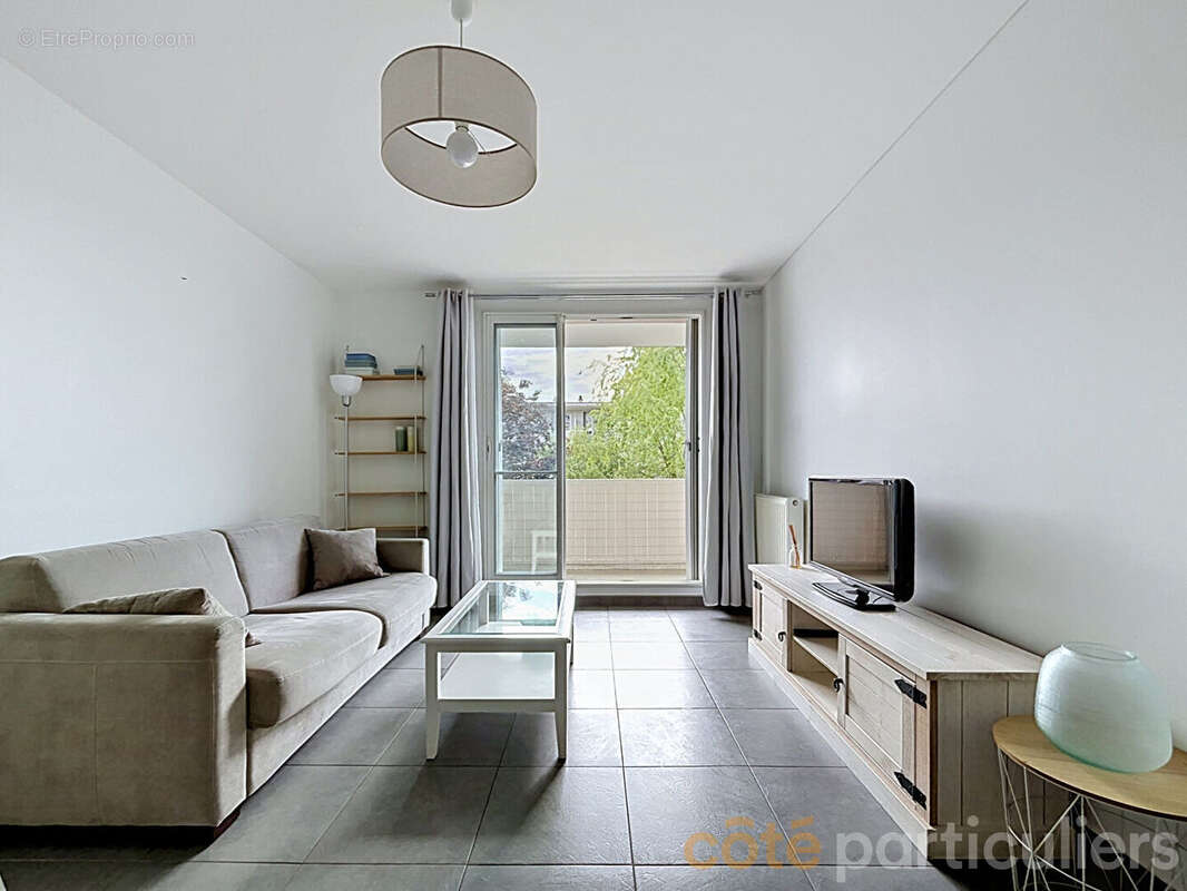 Appartement à SAINT-MAUR-DES-FOSSES