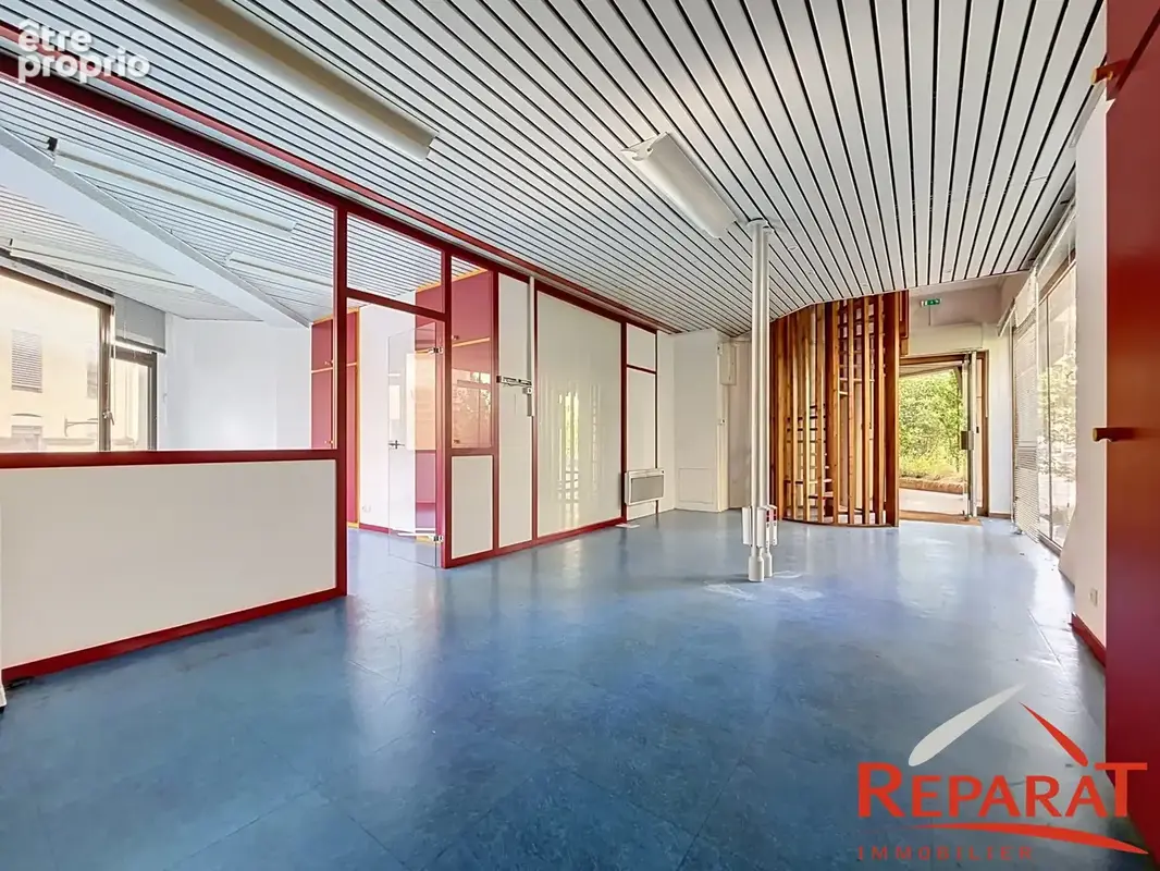 Commerce 156 m² à Brive-La-Gaillarde  - photo 4