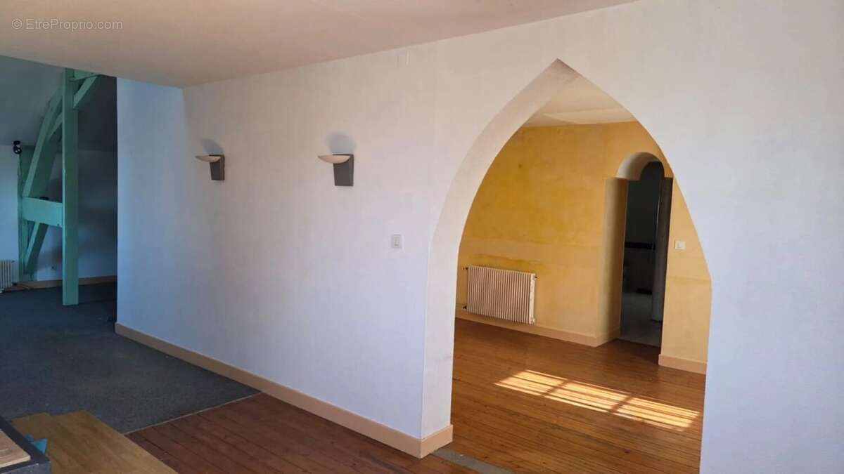 Maison à SAINT-MARCEL