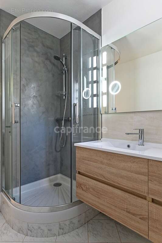 Appartement à MAISONS-LAFFITTE