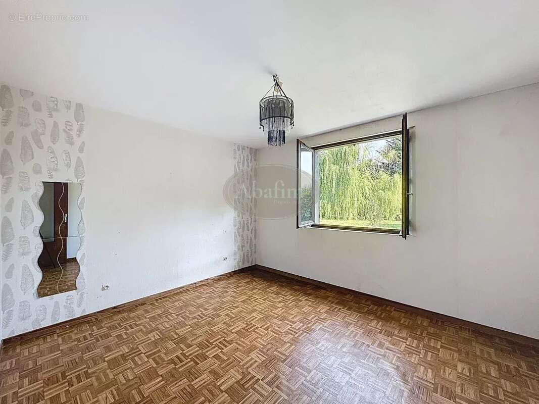 Maison à SAINTE-DODE