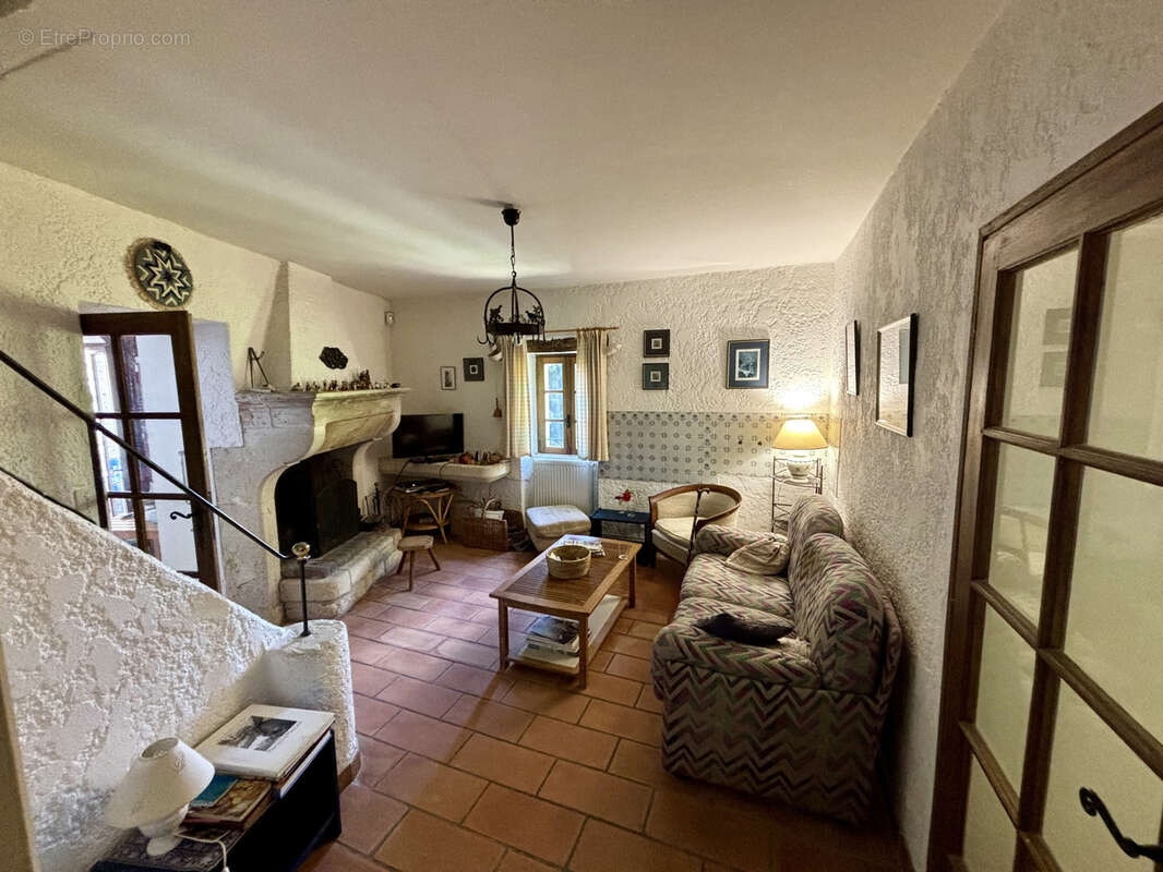 Maison à GRIGNAN