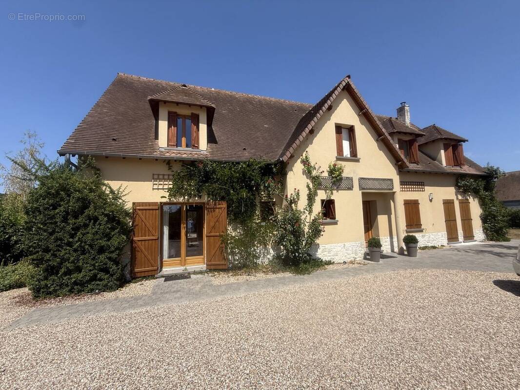 Maison à HARDENCOURT-COCHEREL