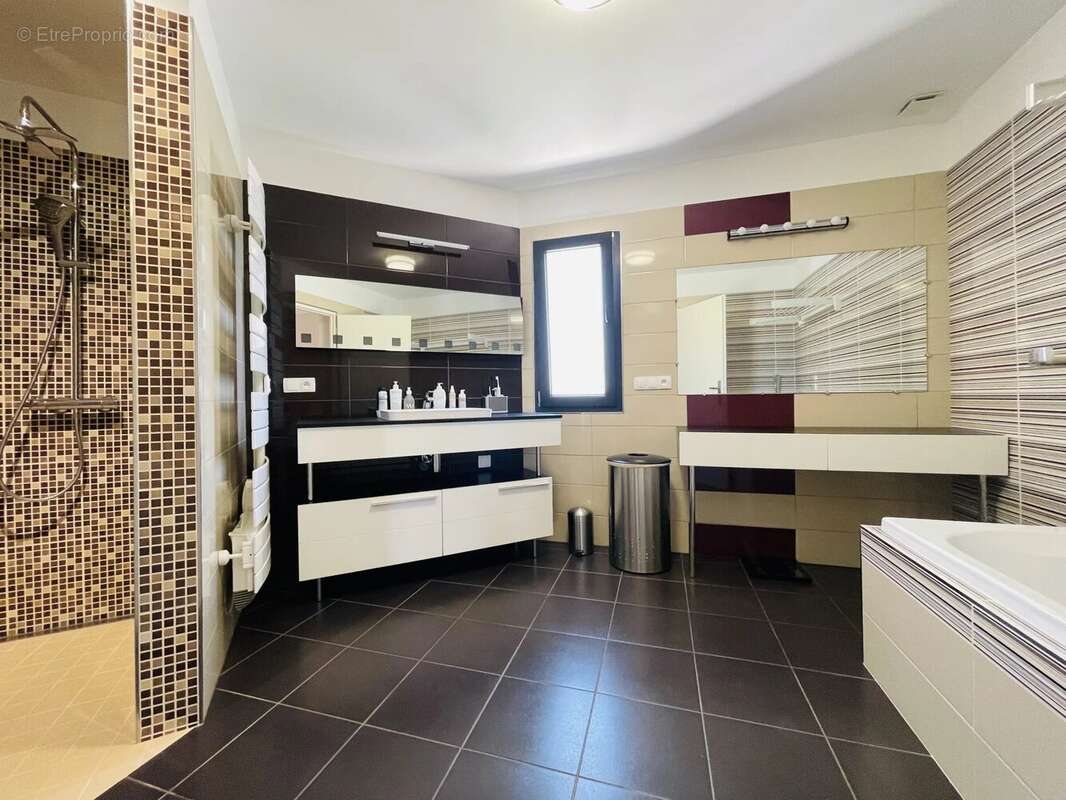 Maison 135 m² à Saint-Maurice-Sur-Eygues  - photo 12