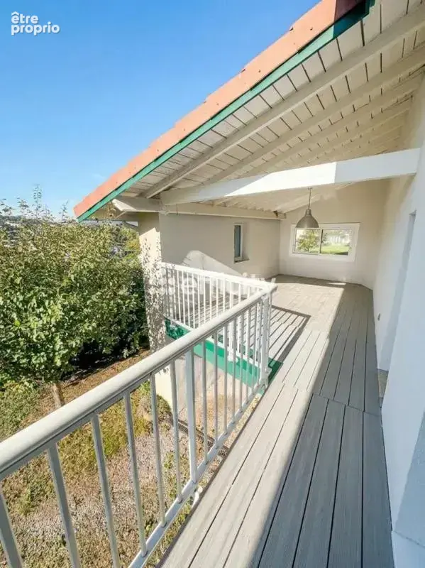 Maison 6 pièces 105 m² à vendre à Bas-En-Basset (43210) - photo 5