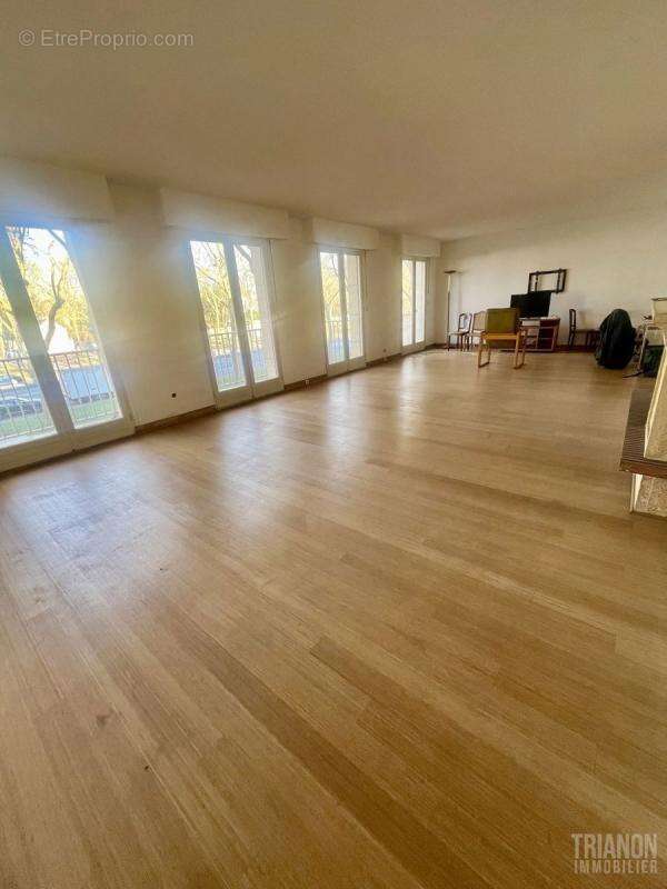 Appartement à VERSAILLES