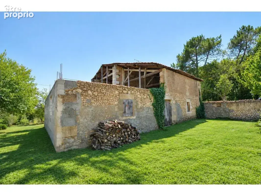 Maison 4 pièces 200 m² à vendre à Chamadelle (33230) - photo 2