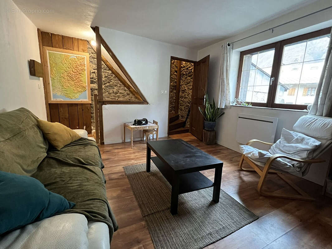Appartement à GRESY-SUR-ISERE