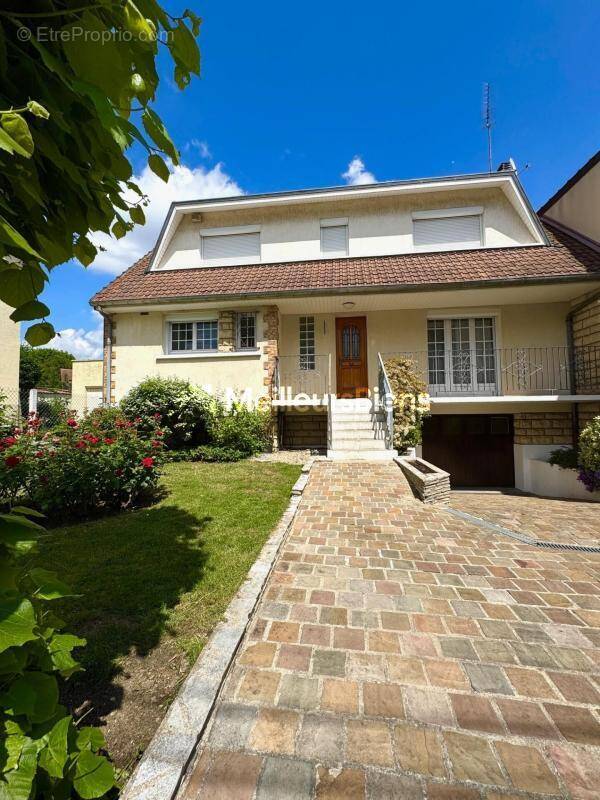 Maison à LE RAINCY