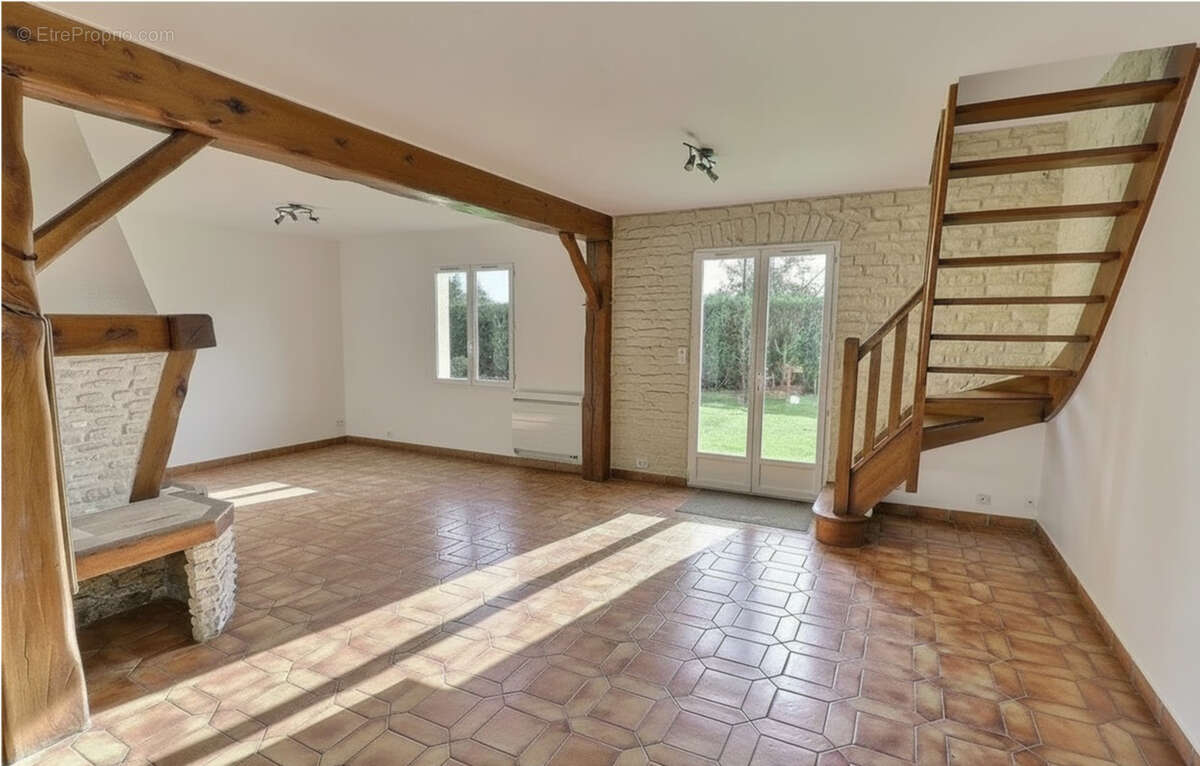 Maison à THOIRY