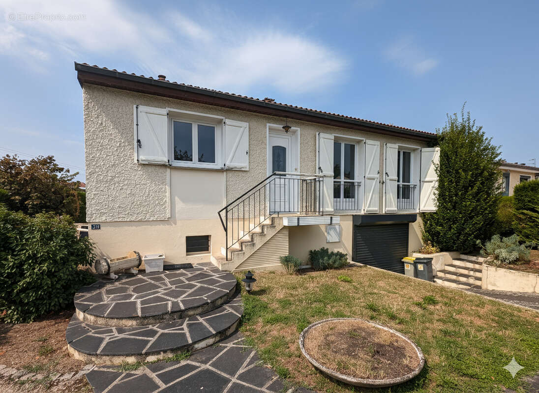 Maison à CHEVIGNY-SAINT-SAUVEUR