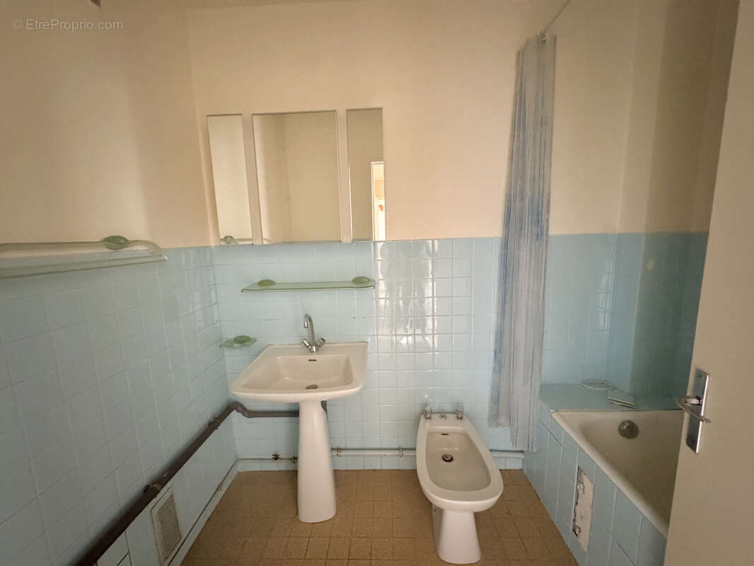 Appartement à MARSEILLE-8E