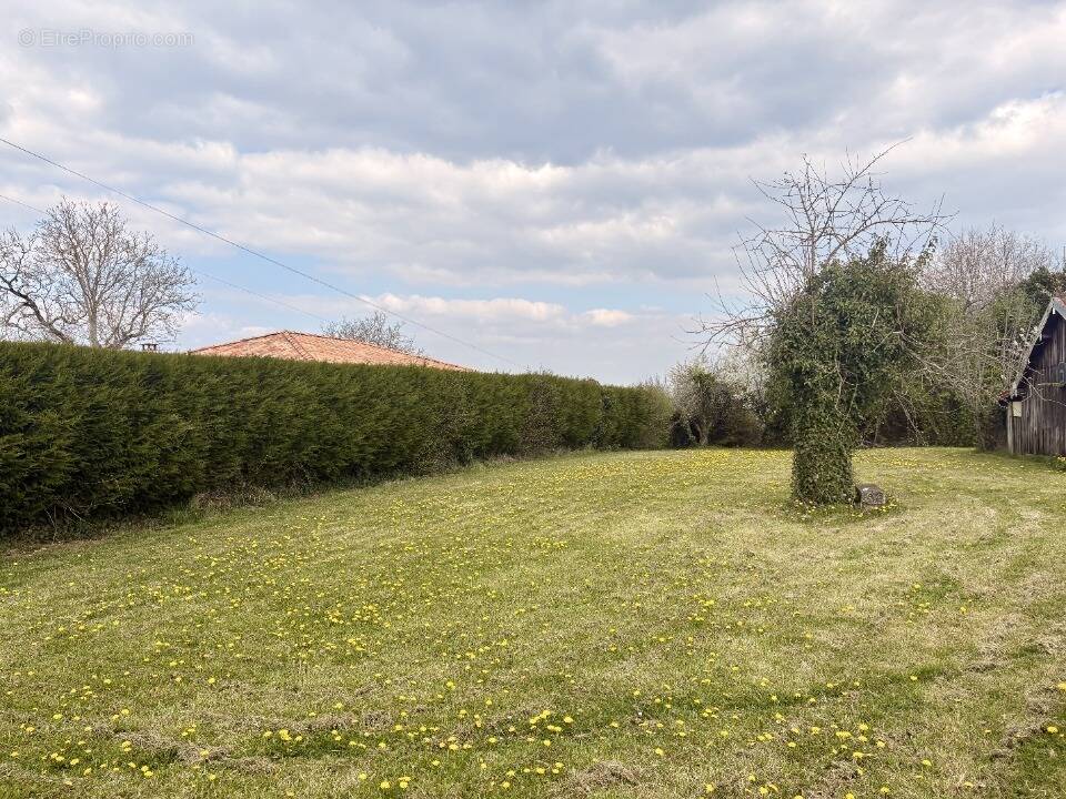 Terrain à ATUR
