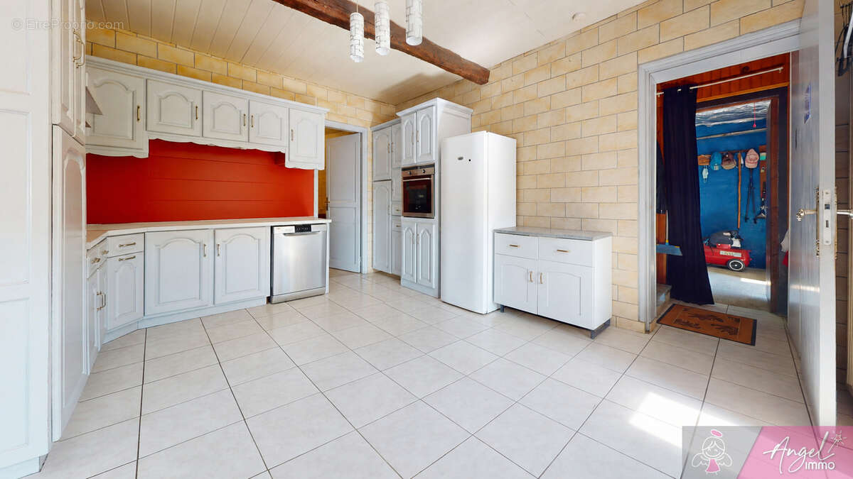 Maison à FONTAINE-LES-CLERVAL