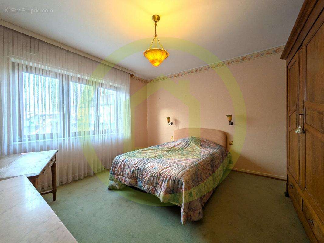 Maison à COURCELLES-CHAUSSY