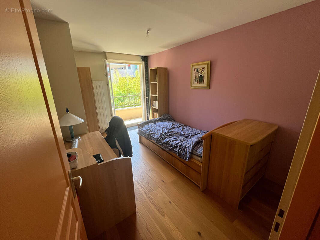 Rare à la vente 5 pièces 160 m² au calme traversant 2 balcons - photo 11