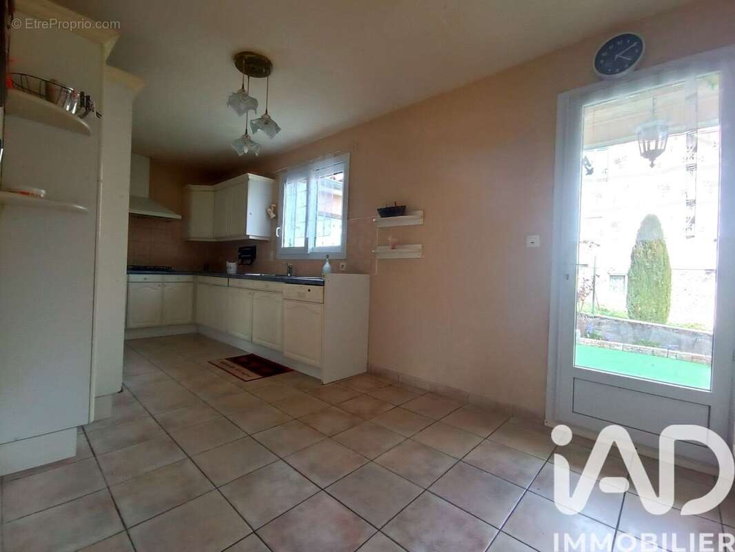 Photo 2 - Maison à UNIEUX