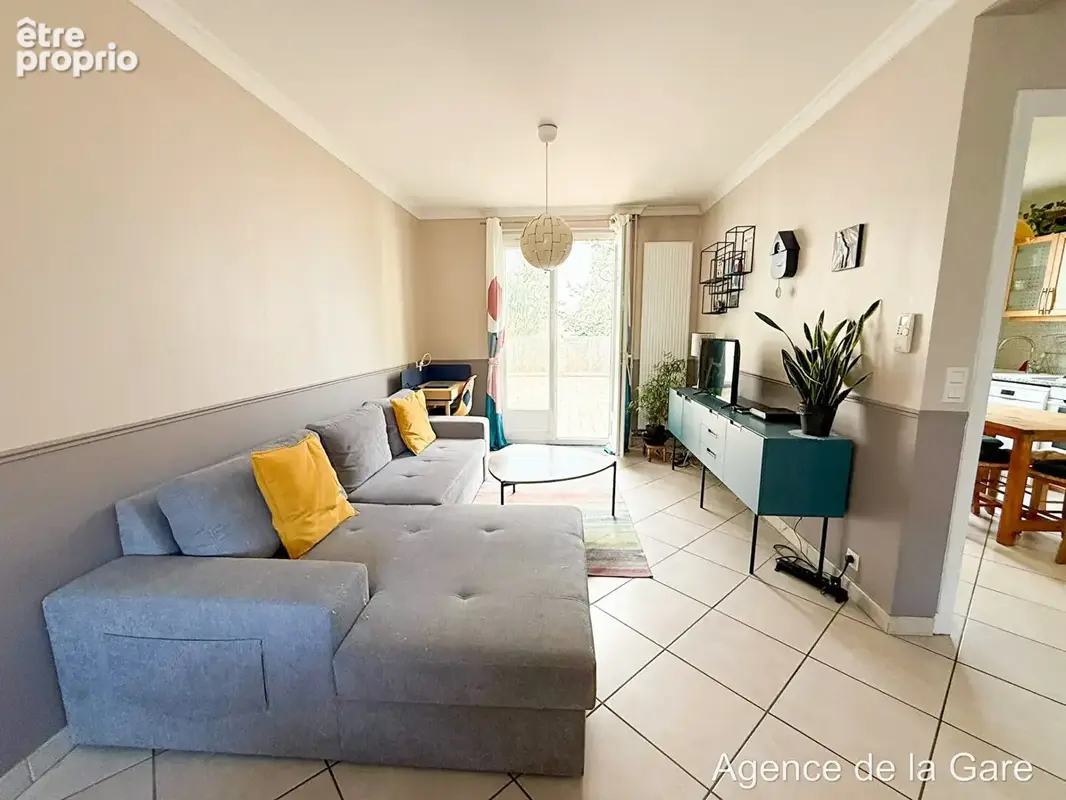 Sartrouville  À 10 minutes à pied de la gare Maison  5 pièces sur 550 m² de terrain avec une dépendance - photo 4