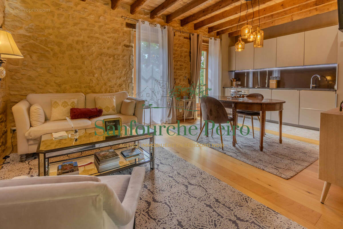 Appartement à SARLAT-LA-CANEDA