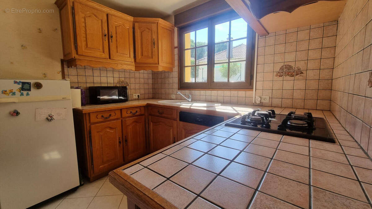 Maison à vendre Val-de-la-Haye  99,04 m²  3 chambres  Garage, Cave & Jardin - photo 5