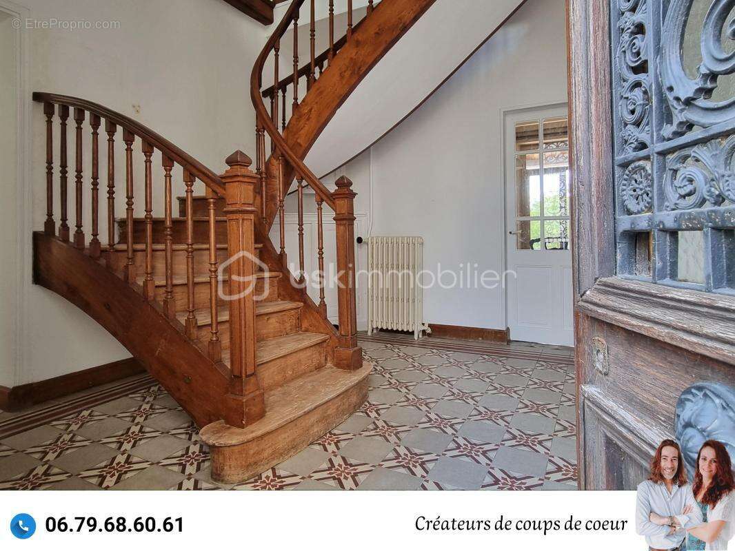 Maison 179 m² à La Creche  - photo 6