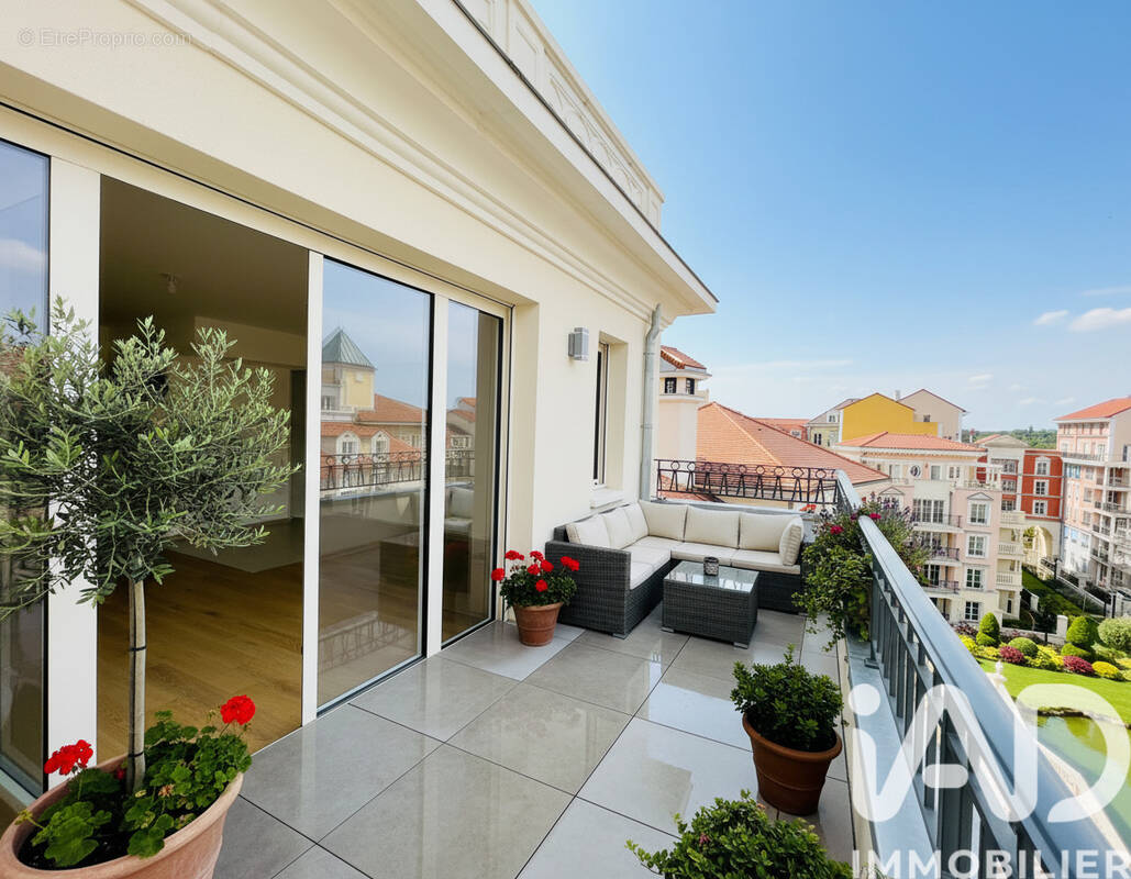 Photo 1 - Appartement à LE PLESSIS-ROBINSON