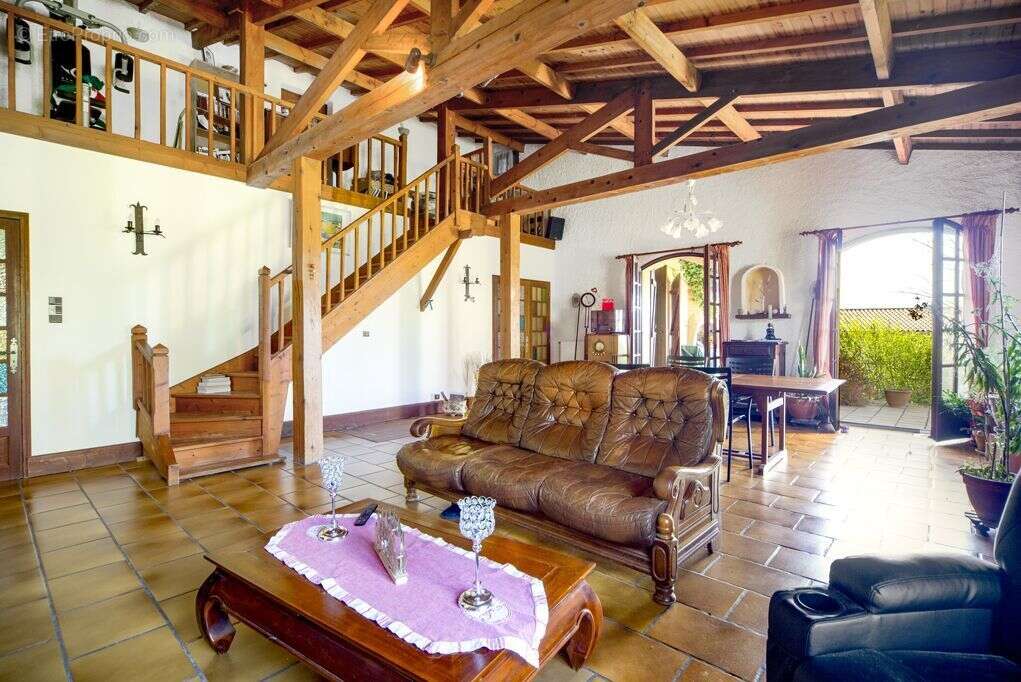 Maison à PECHBONNIEU