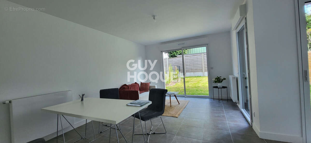 Maison à GRAND-CHAMP