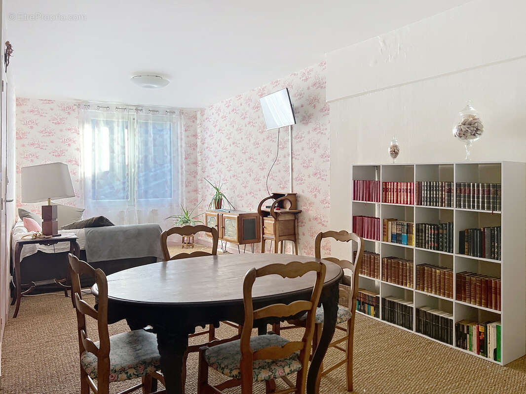 Maison à VILLEDIEU-LES-POELES