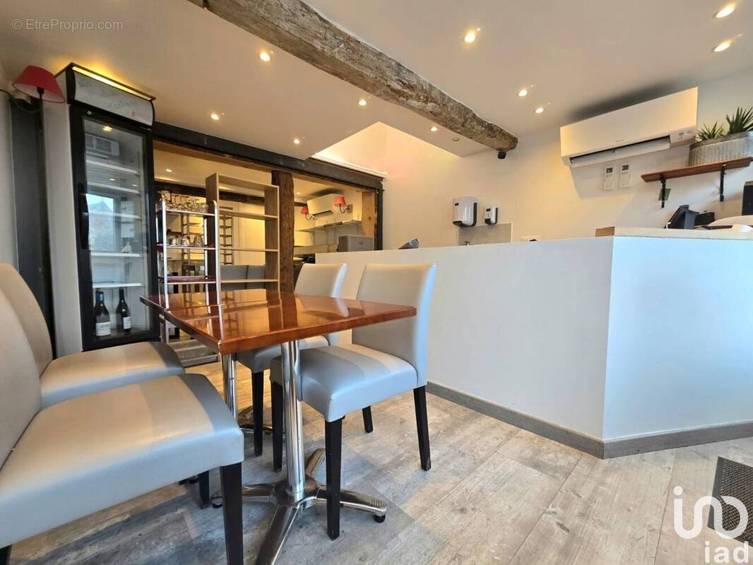 Photo 1 - Commerce à CONTEVILLE