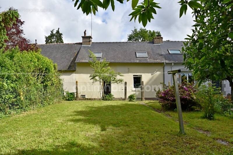 Maison à RUFFIAC