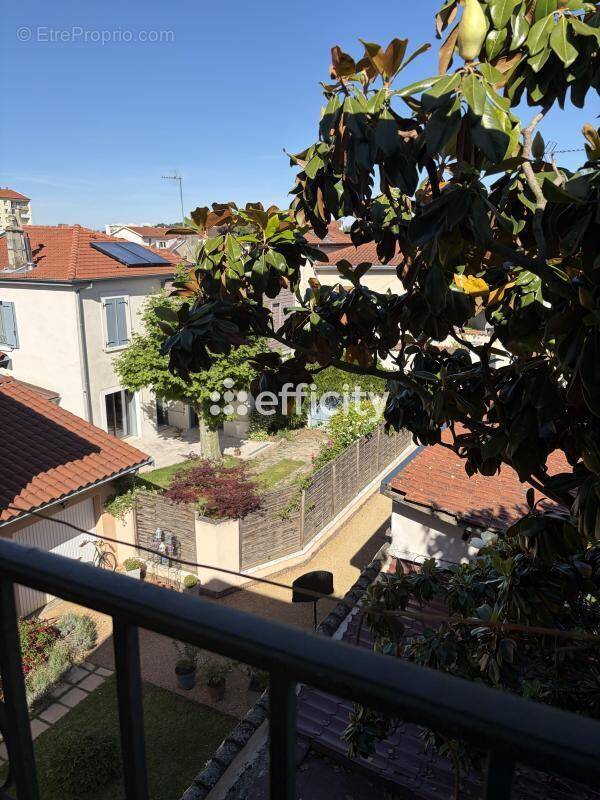 Appartement à LYON-3E