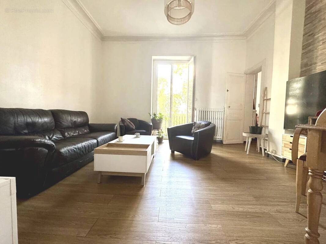 Appartement à NIMES