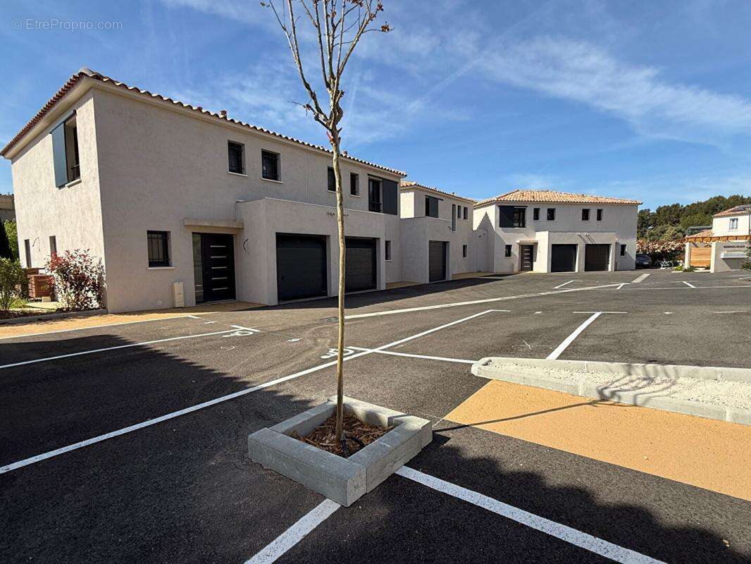 Maison à SIX-FOURS-LES-PLAGES