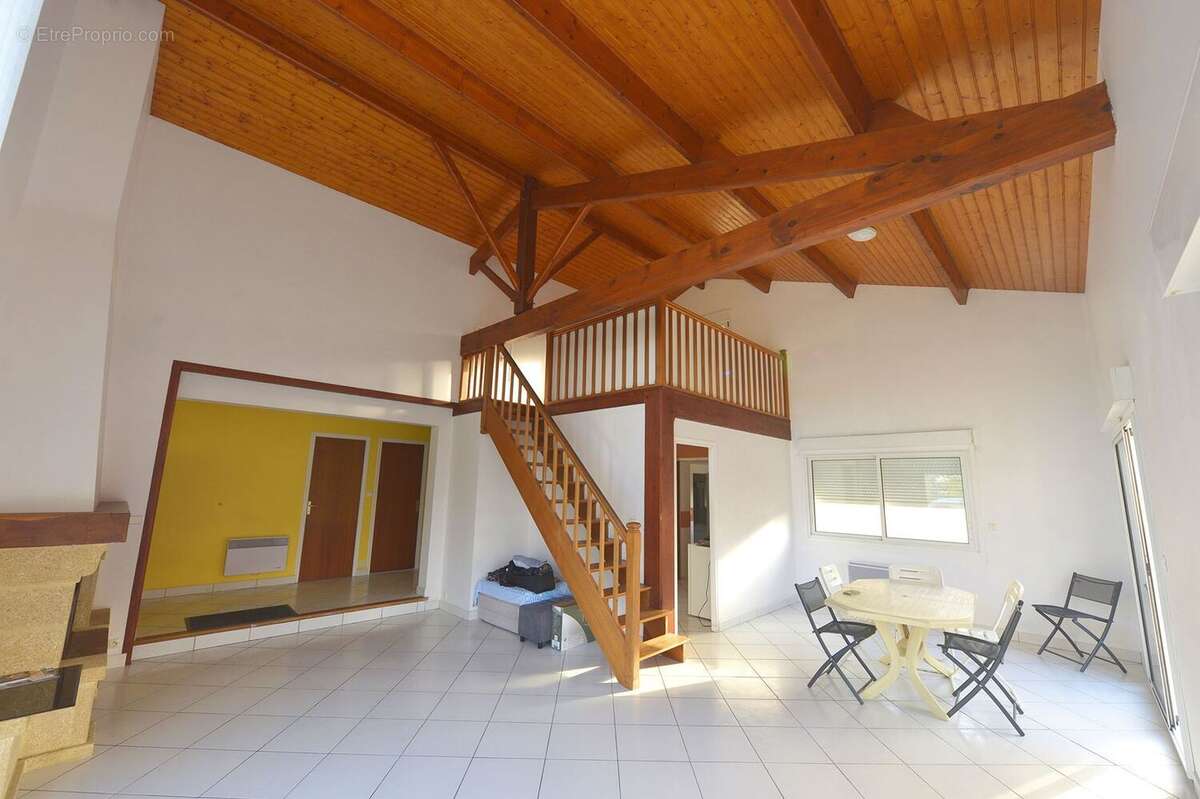 Maison à SAINT-GEORGES-DE-DIDONNE