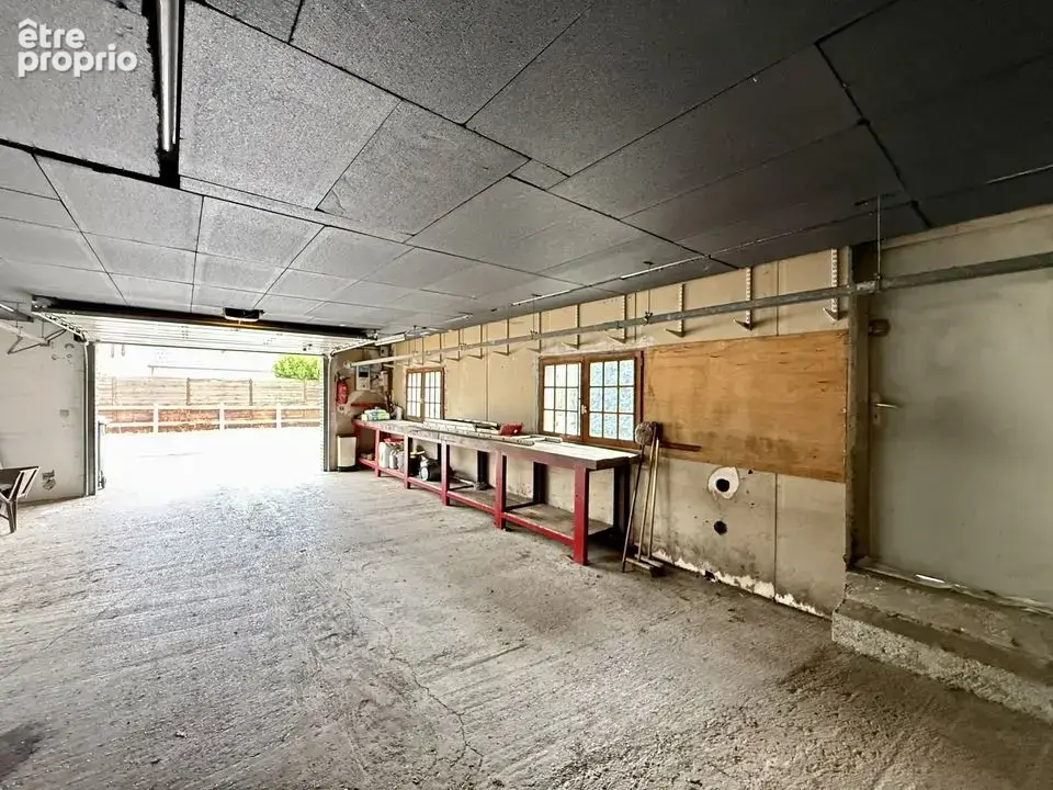 Pavillon familial, grand garage, appartement sur grand terrain - photo 17