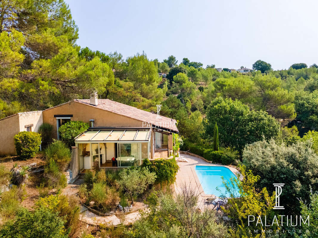 Maison 136 m² à Esparron-De-Verdon  - photo 3