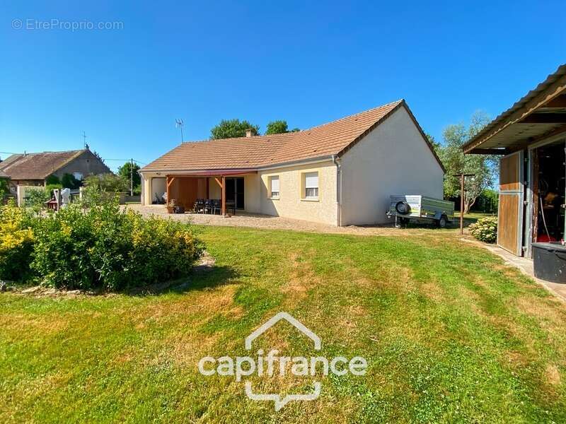 Maison à vendre 5 pièces LA CHAPELLE DE BRAGNY (71) - photo 18
