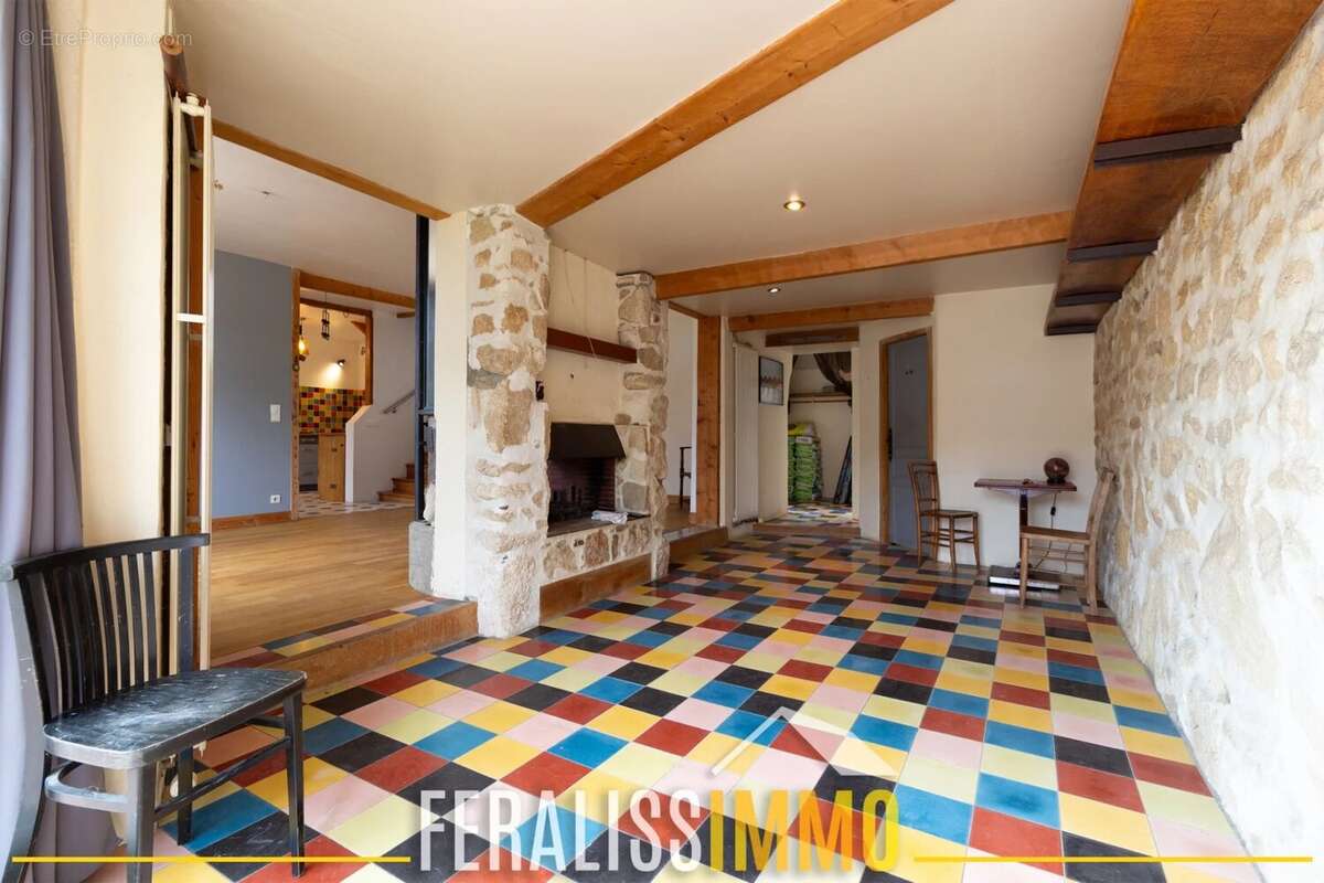 Spacieuse maison au coeur du village de Seraincourt ! - photo 5
