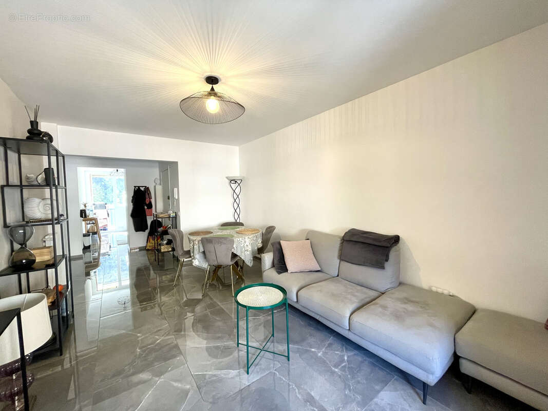 Appartement à MENTON