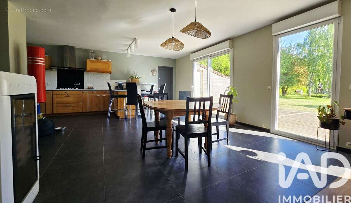 Photo 2 - Maison à LESTREM
