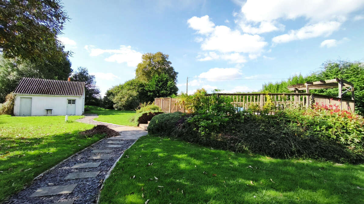 Maison à SAINT-TUGDUAL