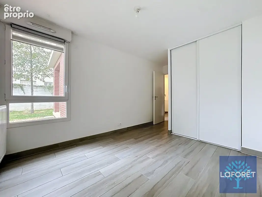 4 pièce(s) 87 m2  + jardin 150 m²+ cave + parking sous sol - photo 7
