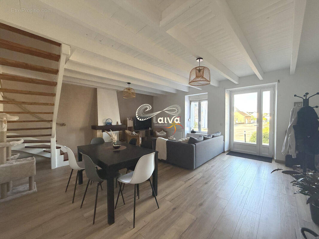 Maison à LOURMAIS