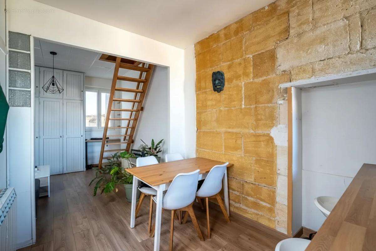 Appartement à BORDEAUX