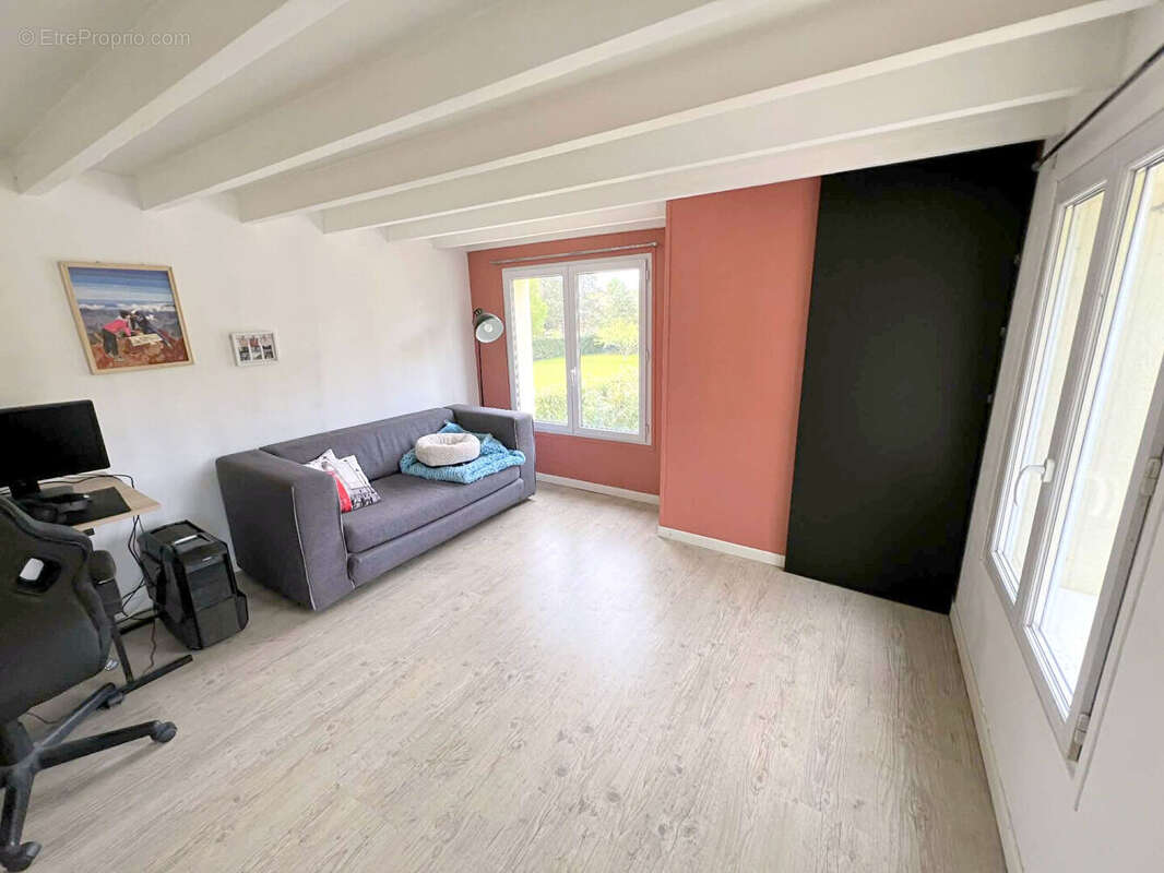 Maison CHAUMONT EN VEXIN 5 pièces 110 m2 + terrain de 800 m² environ. - photo 8