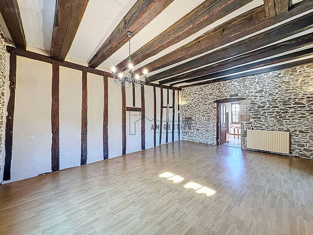 Maison à AIXE-SUR-VIENNE