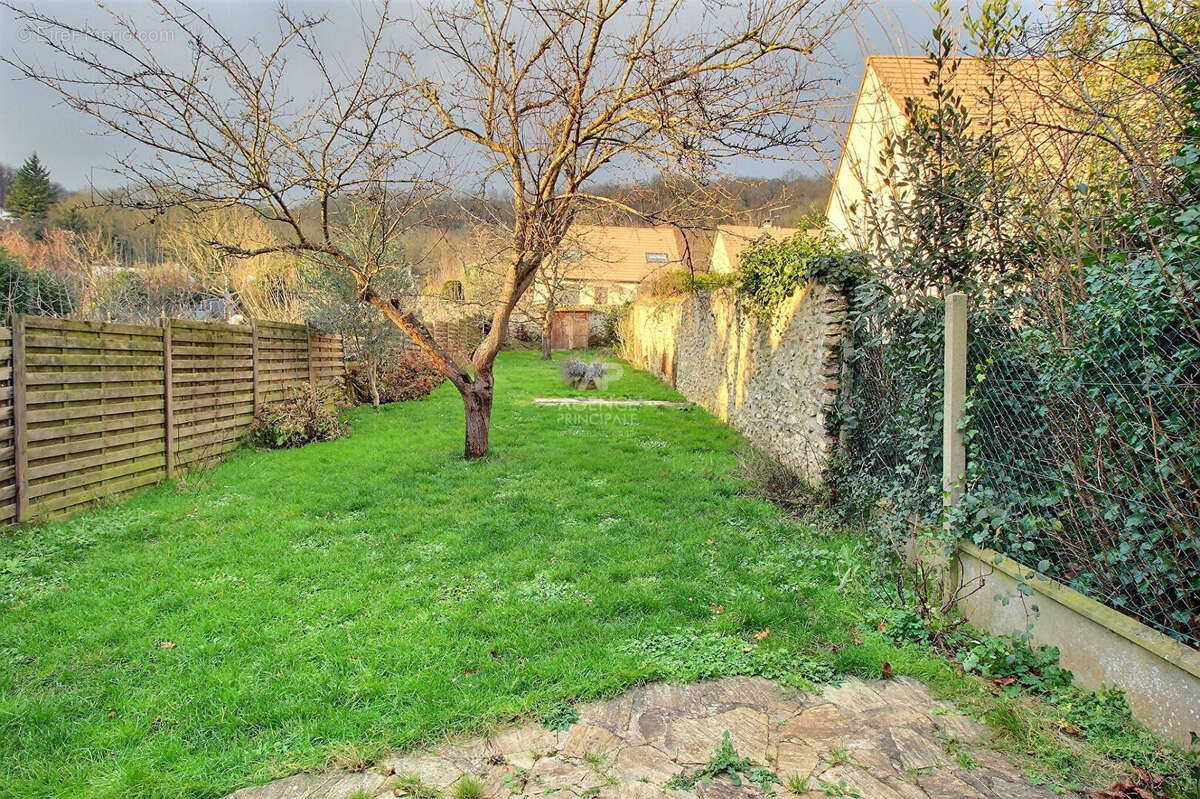 Maison Chanteloup Les Vignes 6 pièce(s) 180 m2 - photo 16